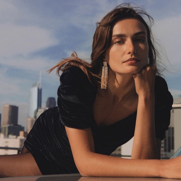 NWT Anthropologie Hutch Black Velvet Ruched Puff Sleeve Mini Dress Sz 10 - Picture 10 of 16